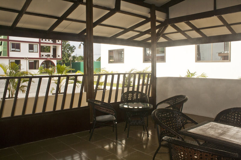 Consir Executive Lodge Аккра Екстер'єр фото