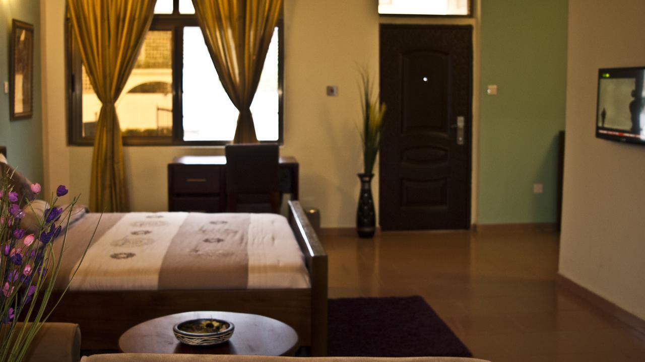 Consir Executive Lodge Аккра Екстер'єр фото