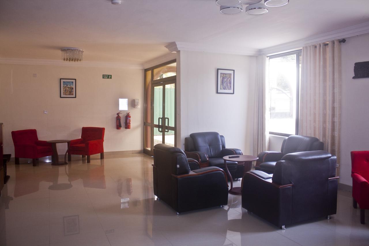 Consir Executive Lodge Аккра Екстер'єр фото