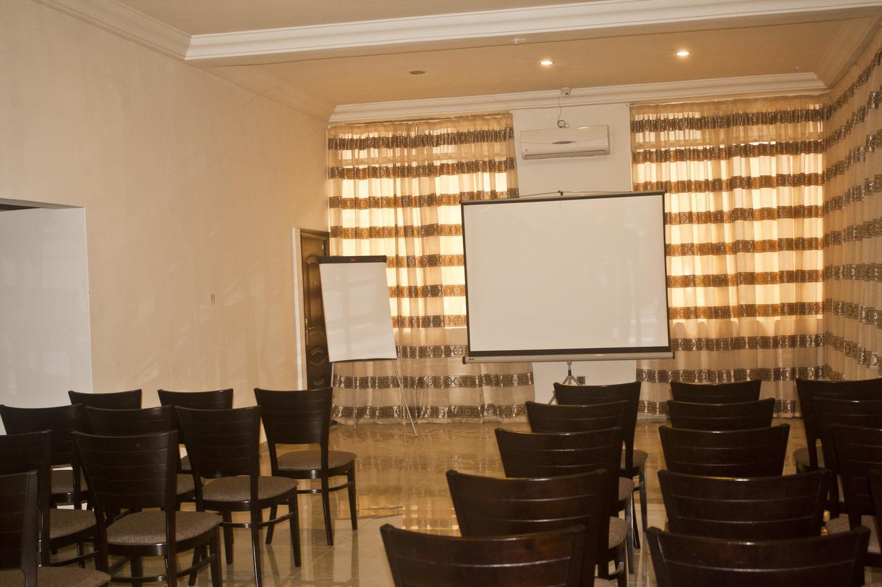 Consir Executive Lodge Аккра Екстер'єр фото