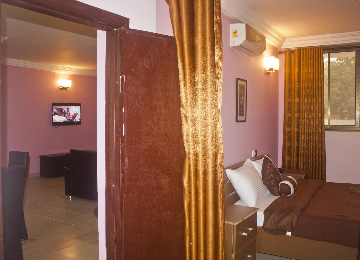 Consir Executive Lodge Аккра Екстер'єр фото