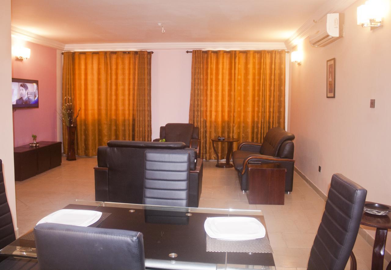 Consir Executive Lodge Аккра Екстер'єр фото
