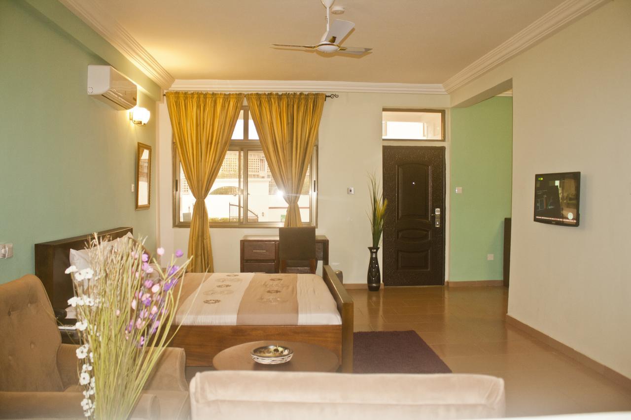 Consir Executive Lodge Аккра Екстер'єр фото